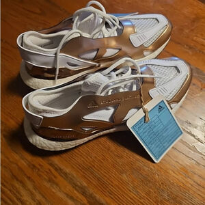 Adidas by Stella McCartney Women's Ultraboost 22 Sneakers Authenticated,in box